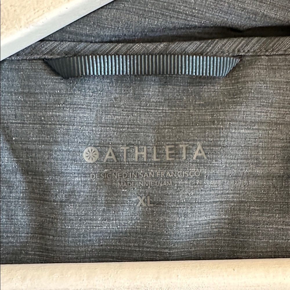 Athleta Stretch, Vented, Running Jacket - image 2